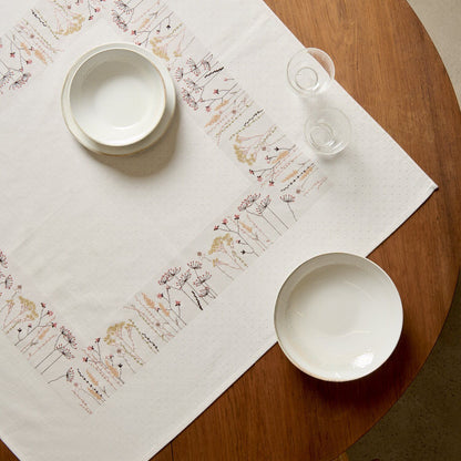 Stickpackung Tischdecke "Blumen und Gräser"